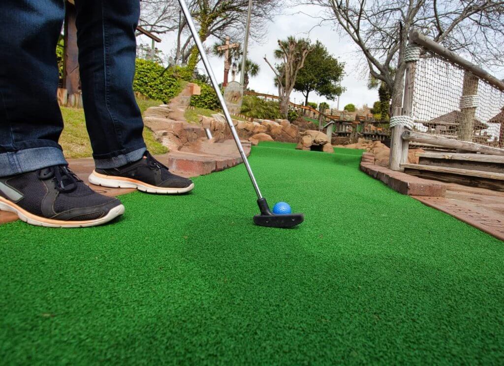 Why Putting Greens in Santa Cruz Are the Best Amenities You Can Add to Your Yard
